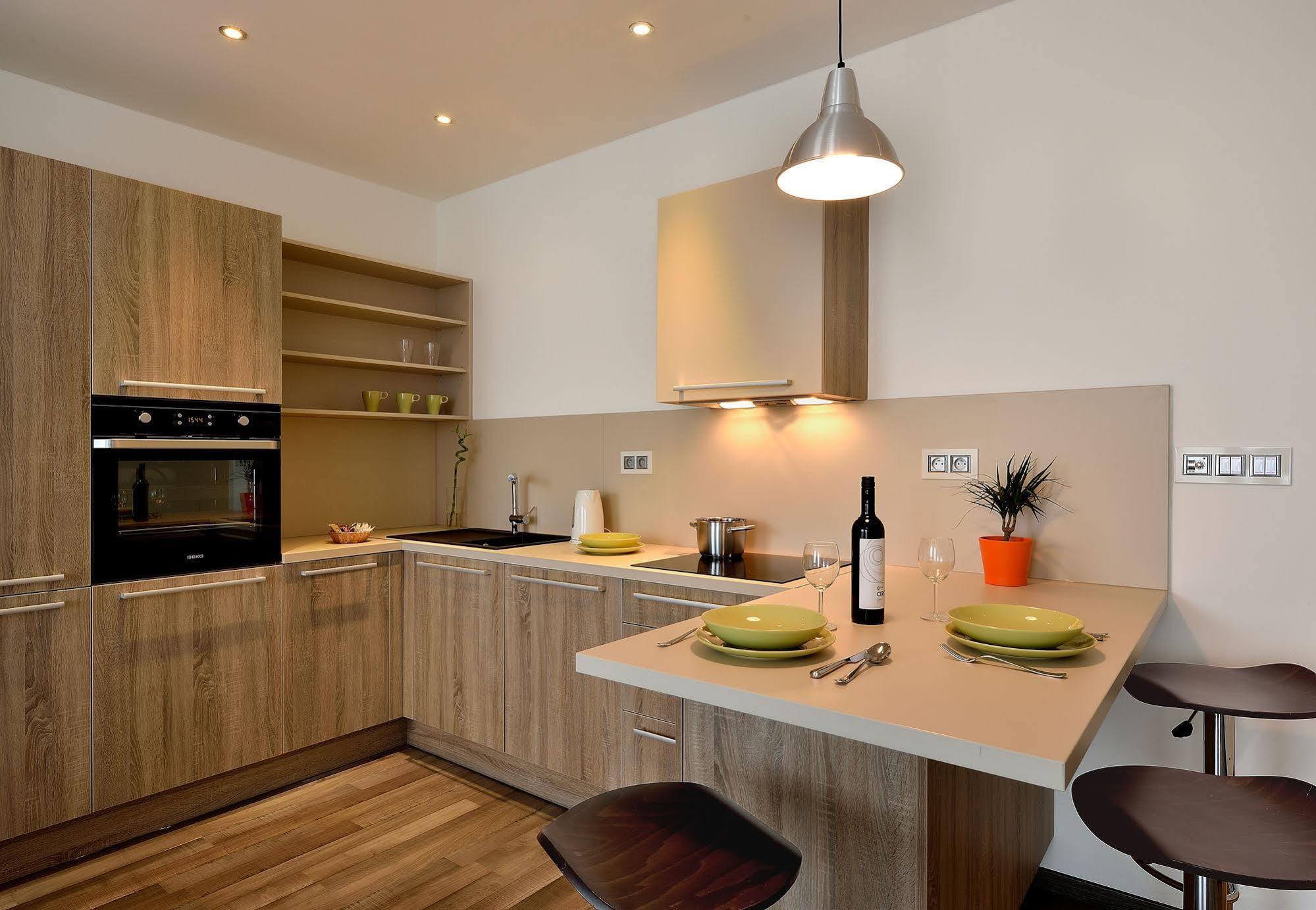Ambiente Serviced Apartments - Dunajska Bratislava Exterior foto